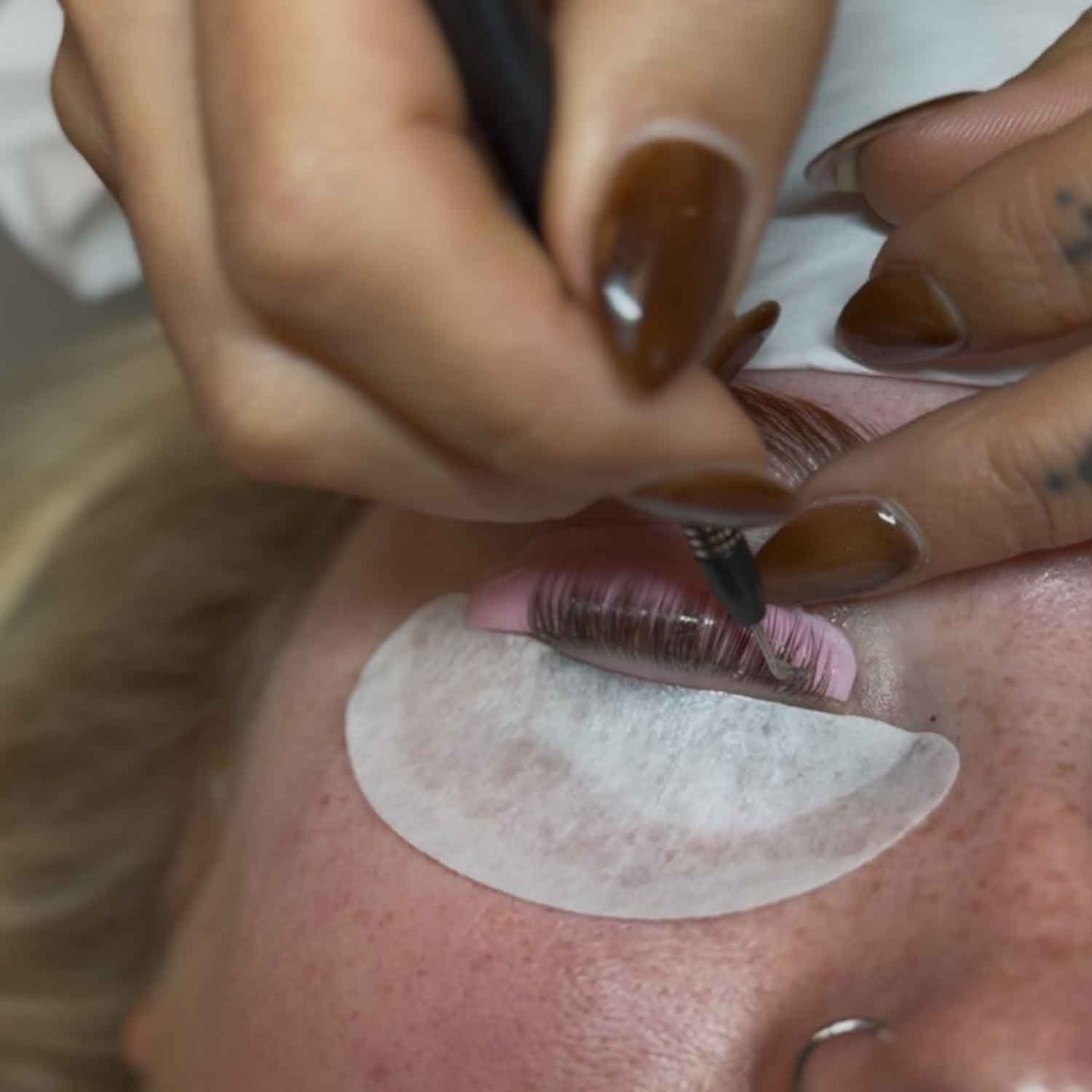 Lash & brow Lifting + Brow Shaping Schulung